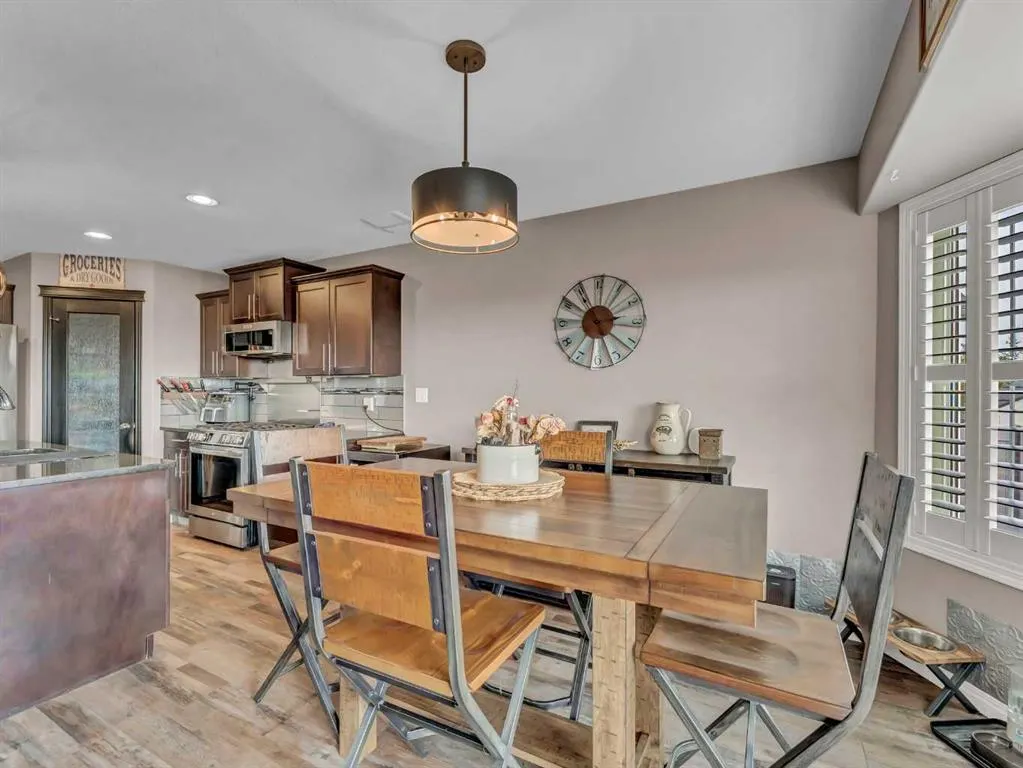 518 Somerside View SE