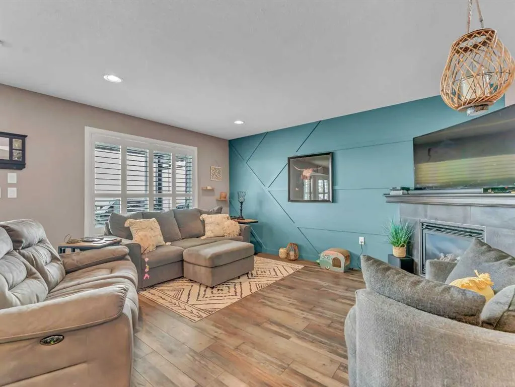 518 Somerside View SE