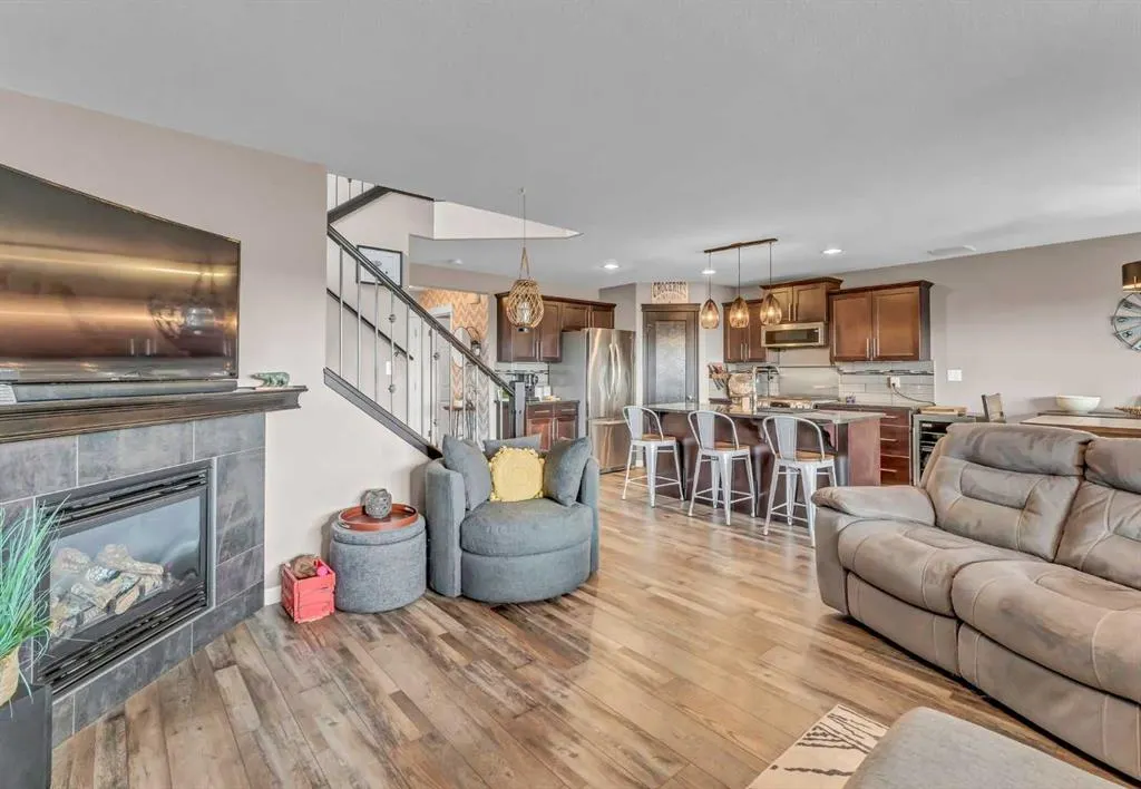 518 Somerside View SE