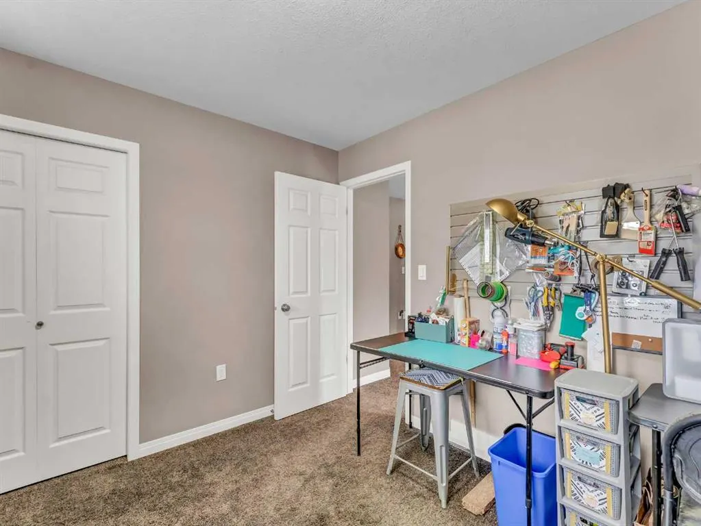 518 Somerside View SE