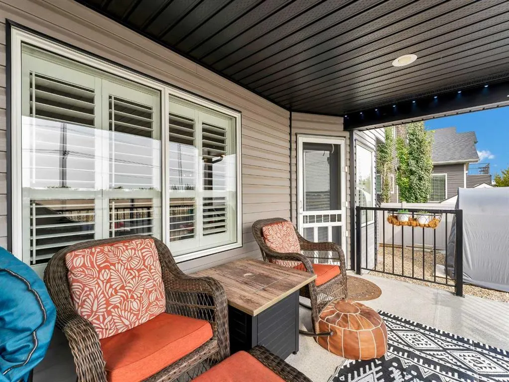 518 Somerside View SE
