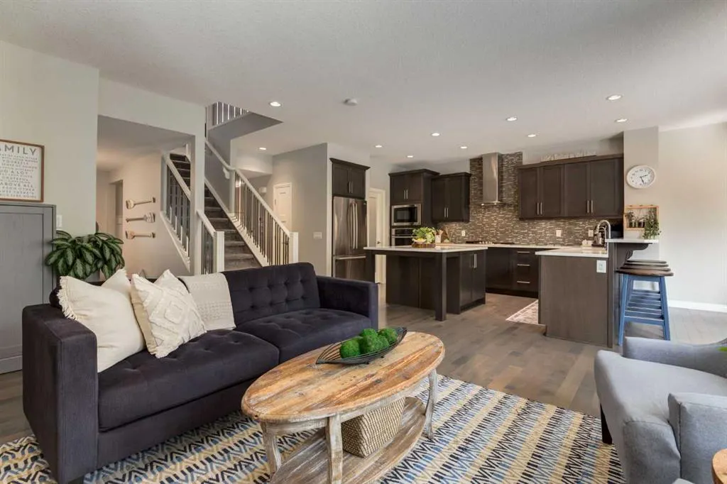 101 Auburn Meadows Crescent SE