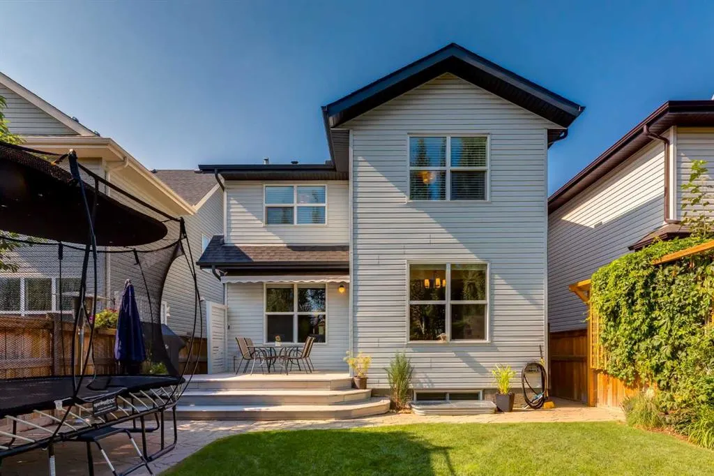 101 Auburn Meadows Crescent SE
