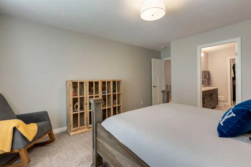 101 Auburn Meadows Crescent SE