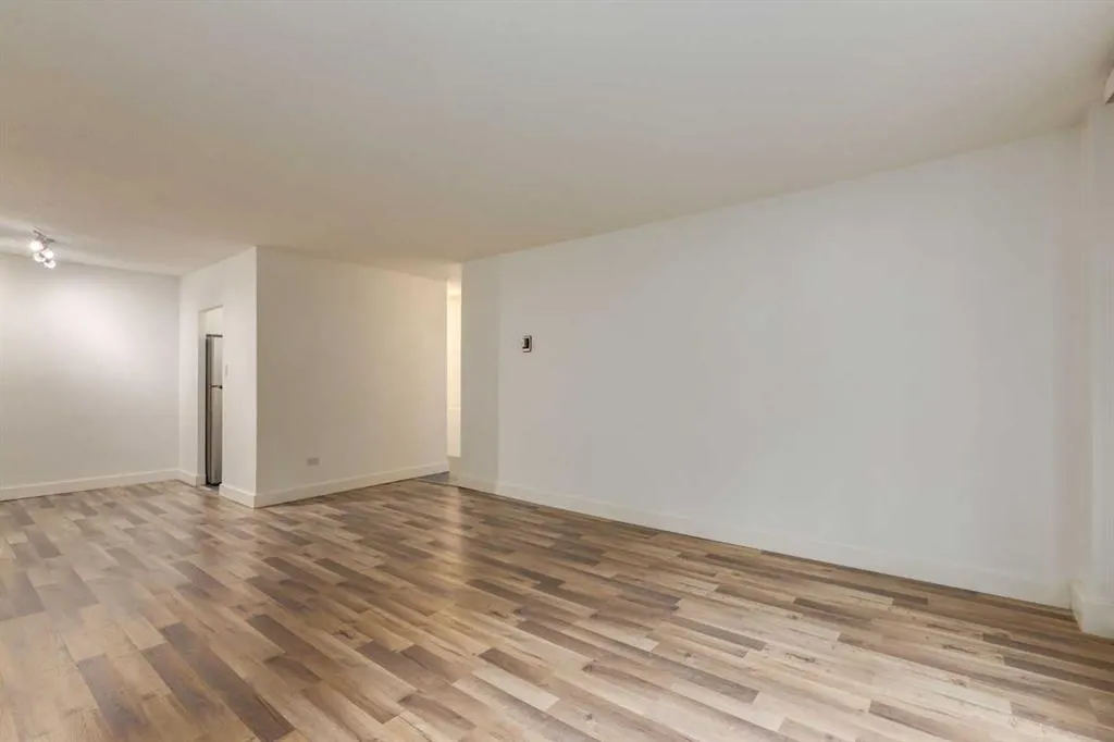 1027 Cameron Avenue SW, #203