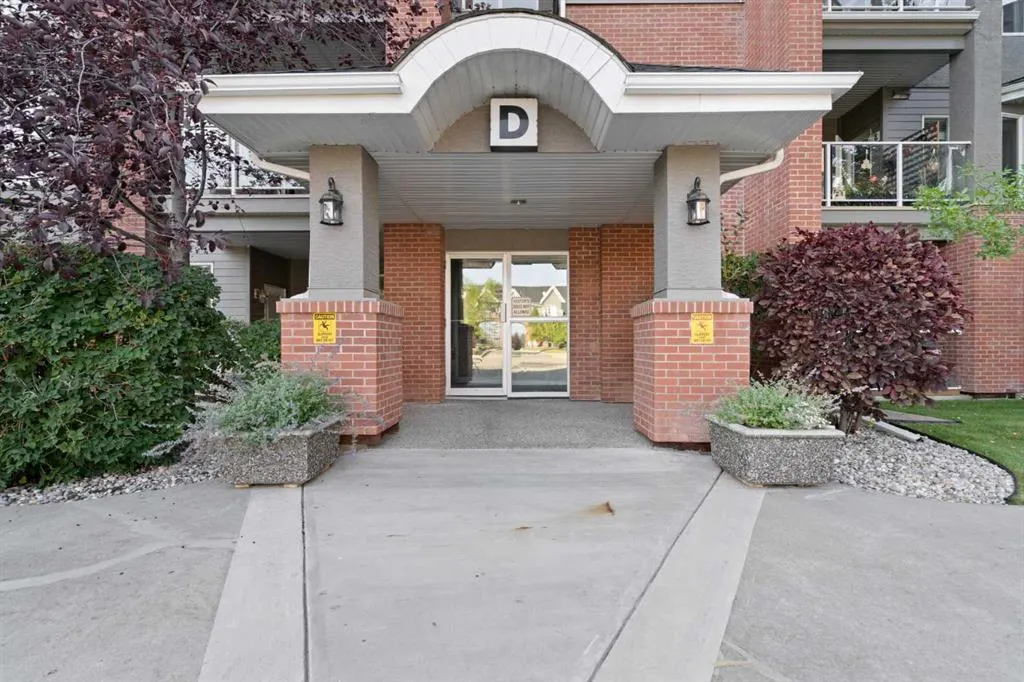 15 Everstone Drive SW, #239
