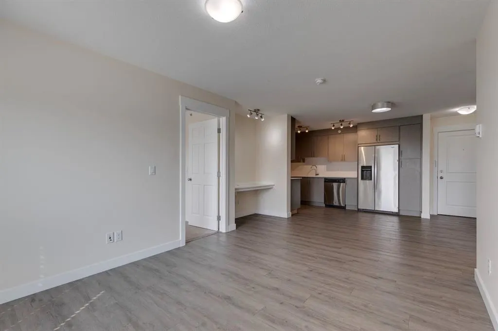 302 Skyview Ranch Drive NE, #1404