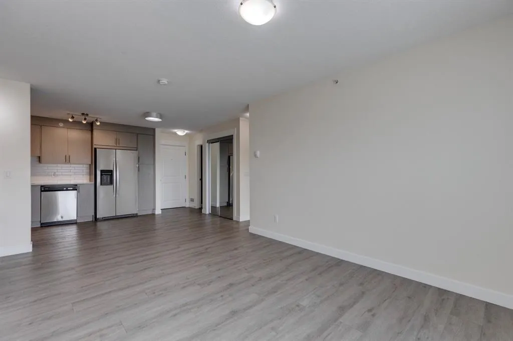302 Skyview Ranch Drive NE, #1404