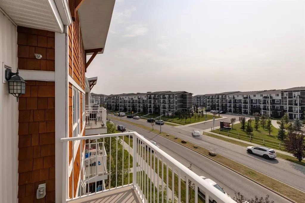 302 Skyview Ranch Drive NE, #1404