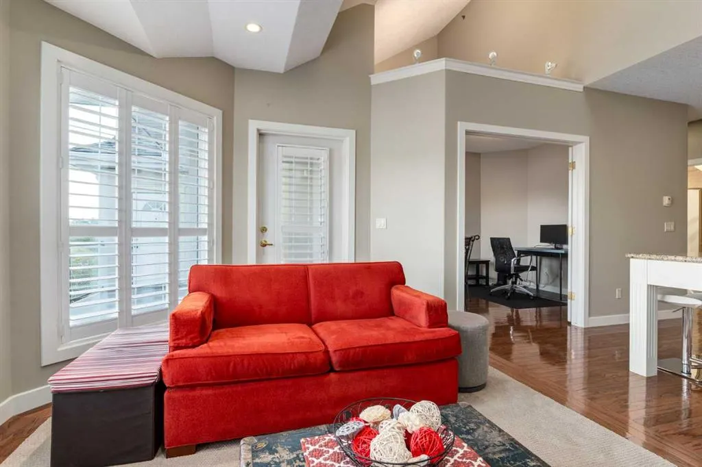 3412 Parkdale Boulevard NW, #406