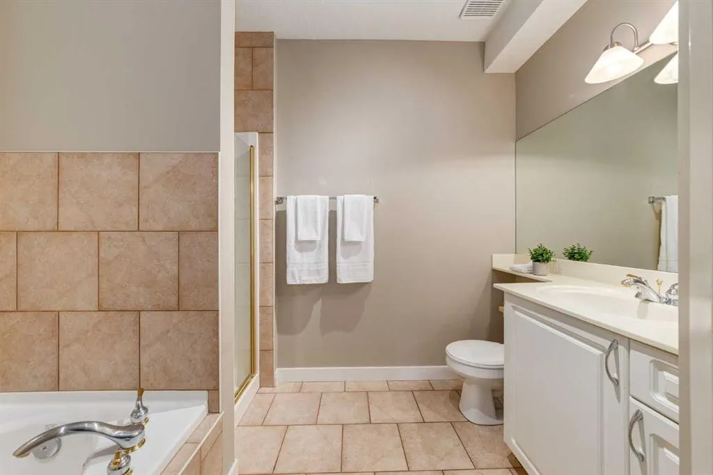 3412 Parkdale Boulevard NW, #406