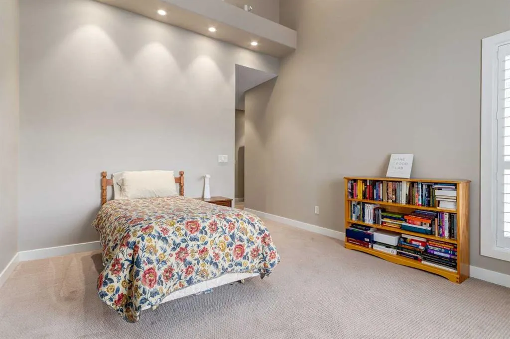 3412 Parkdale Boulevard NW, #406