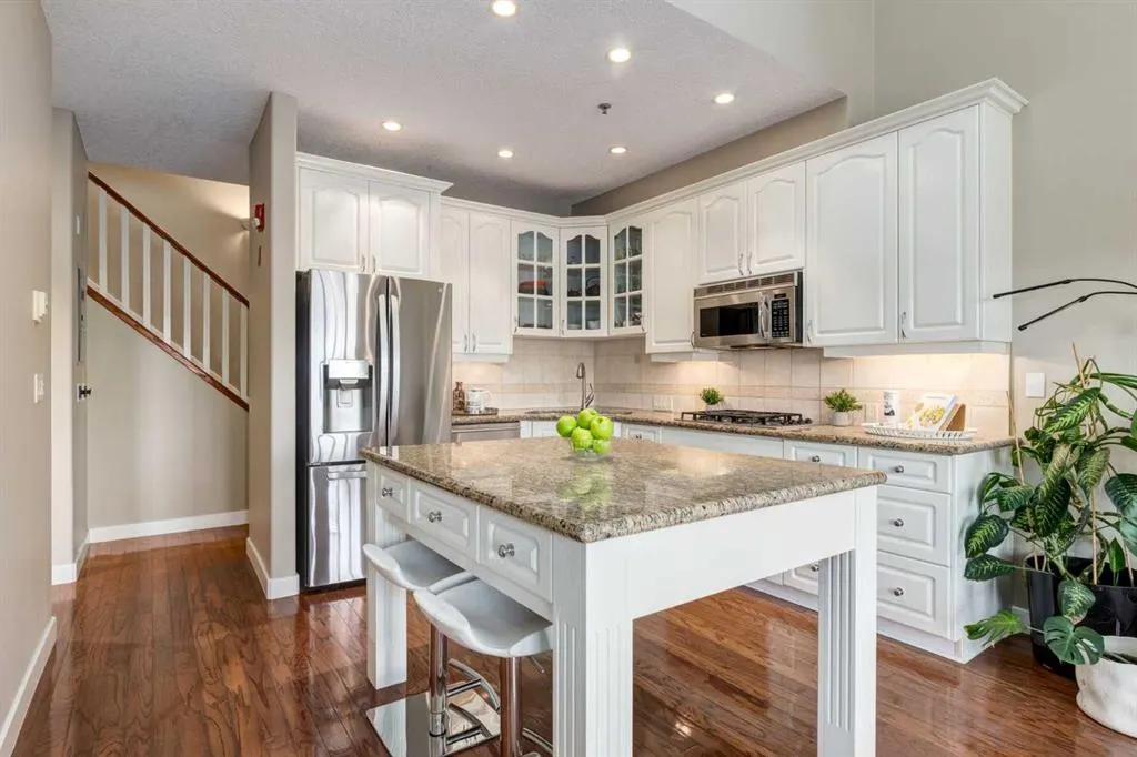 3412 Parkdale Boulevard NW, #406