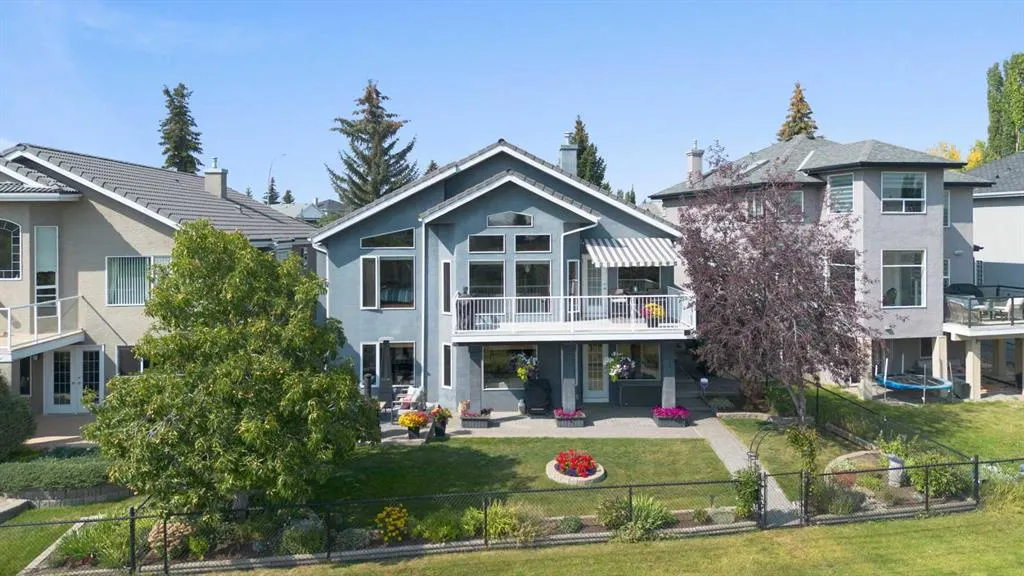 99 Citadel Grove NW