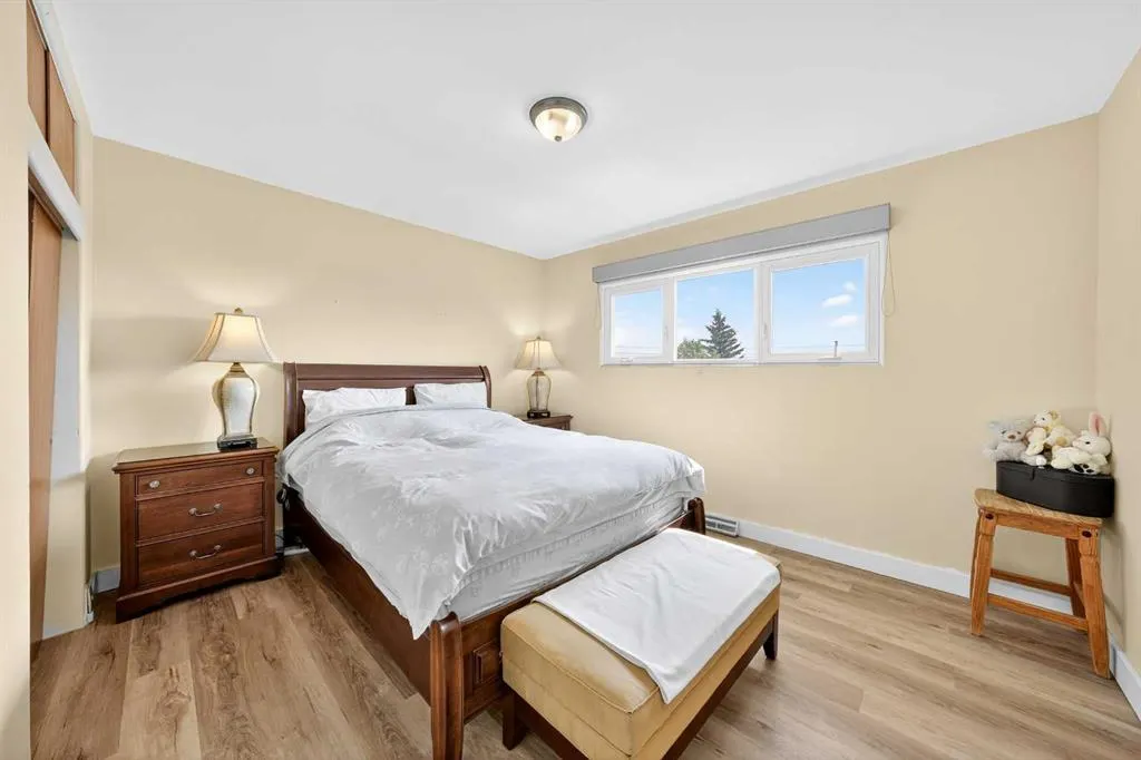 35 Collingwood Place NW