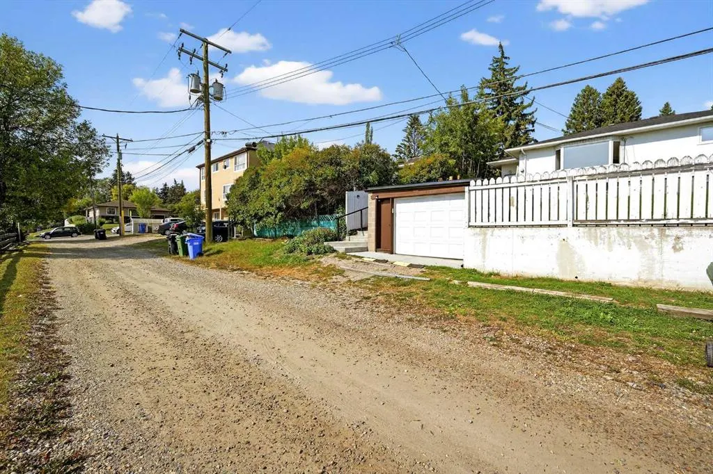 35 Collingwood Place NW