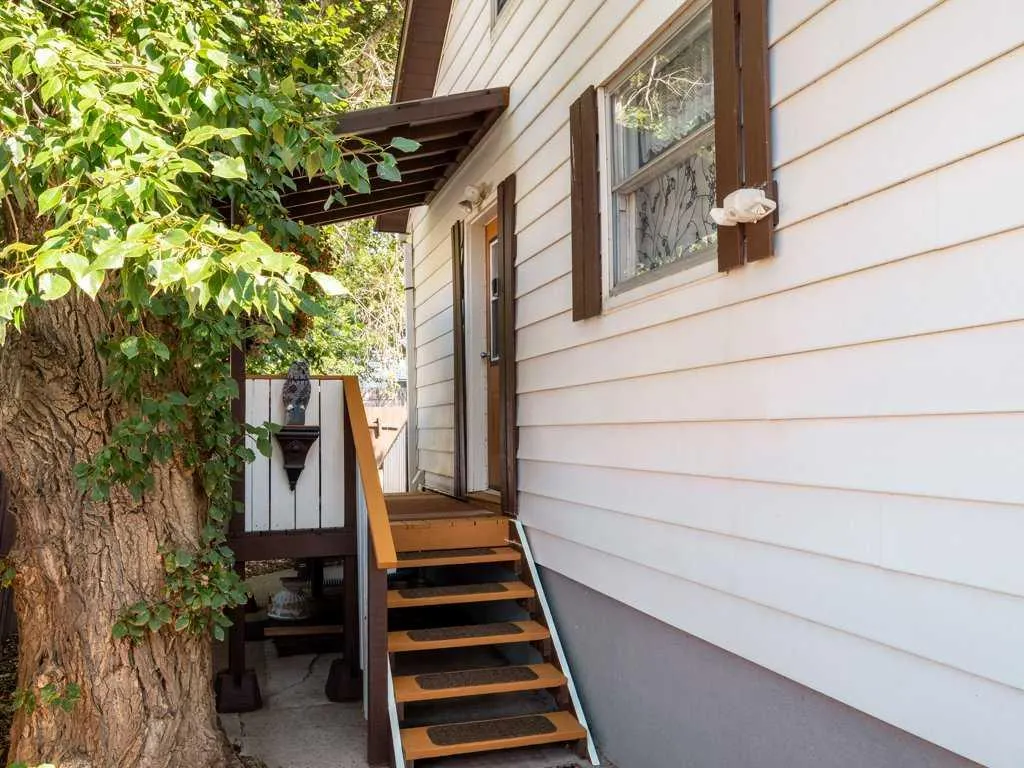 121 Center Avenue