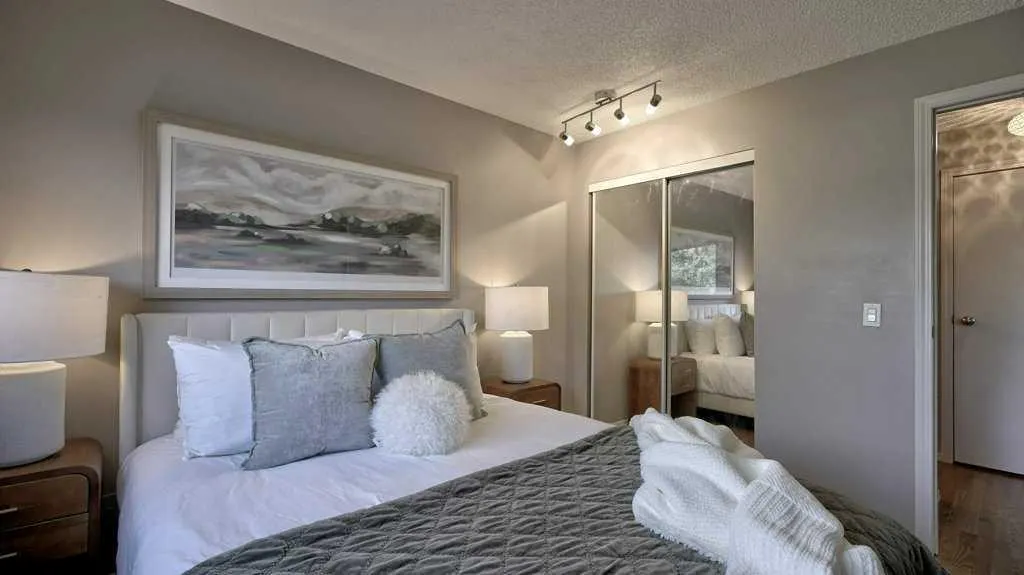 2218 30 Street SW, #307