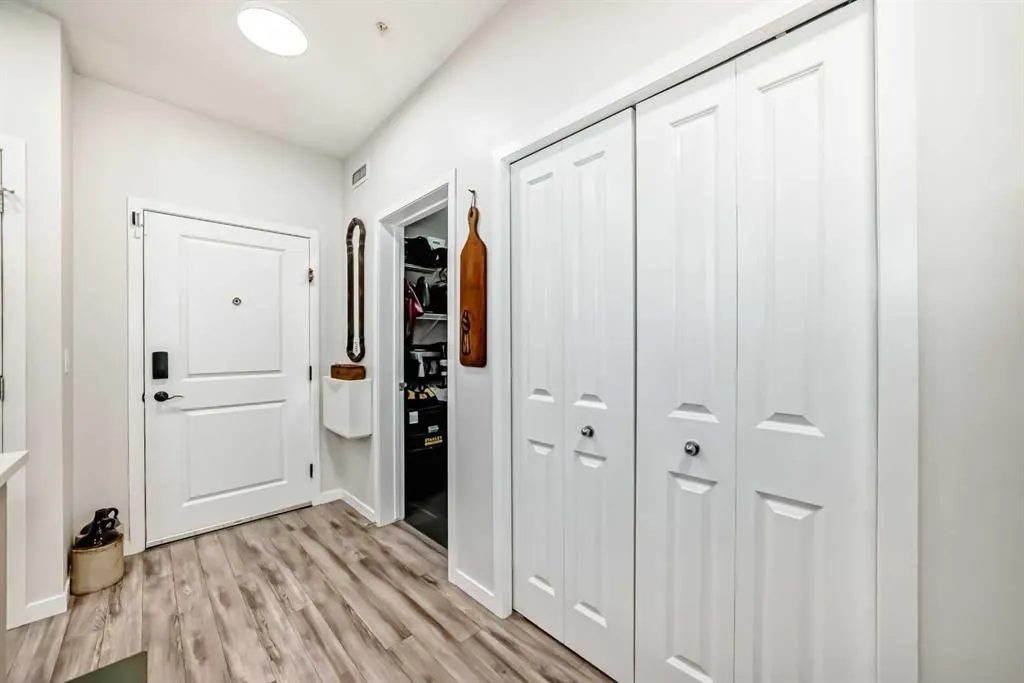 20 Mahogany Mews SE, #119