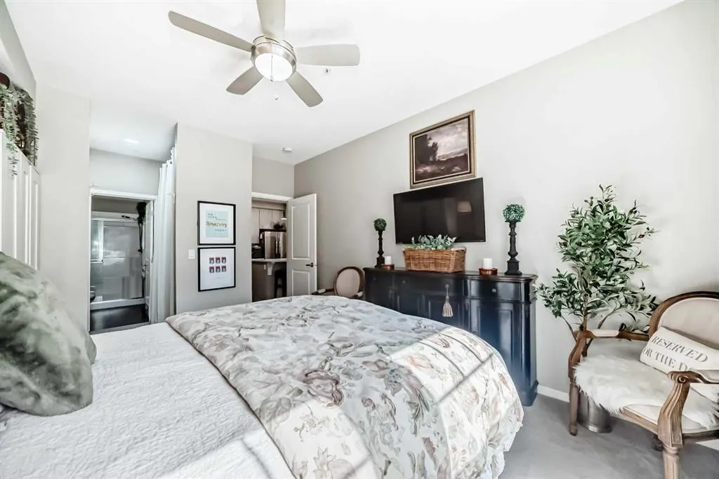 20 Mahogany Mews SE, #119