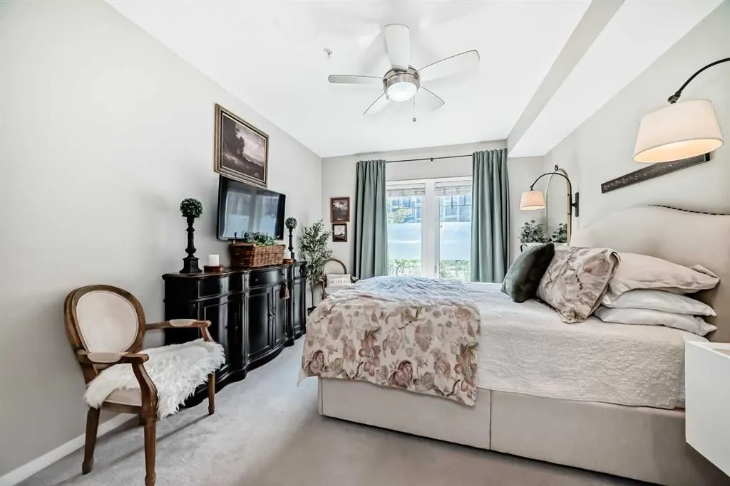 20 Mahogany Mews SE, #119
