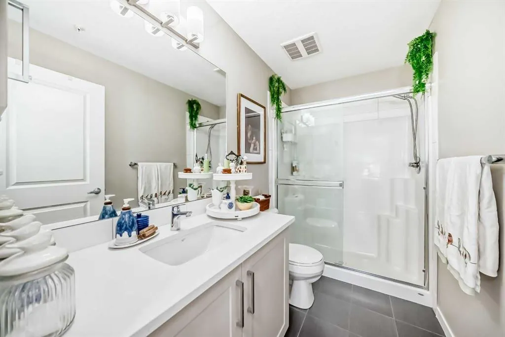 20 Mahogany Mews SE, #119