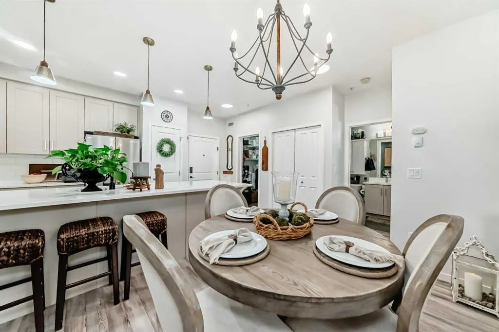 20 Mahogany Mews SE, #119