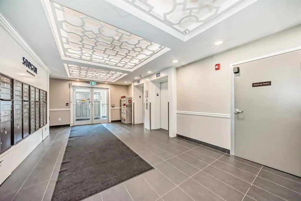 20 Mahogany Mews SE, #119