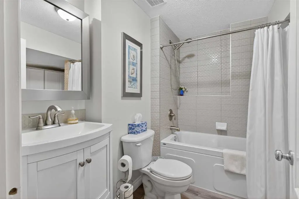 22 Somerside Manor SW