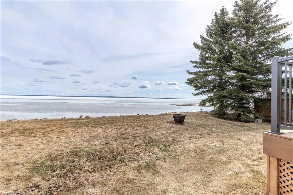33 Lakeshore Drive