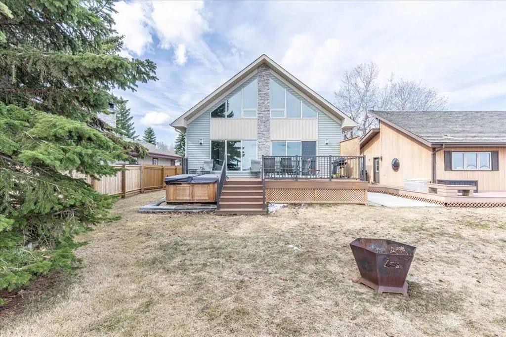 33 Lakeshore Drive