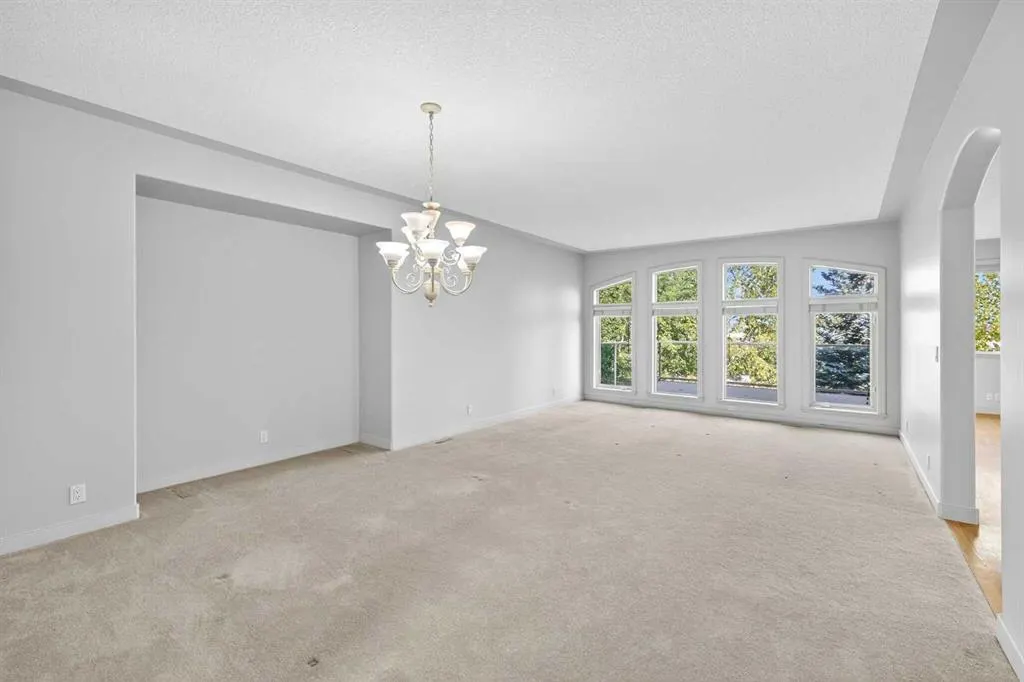 46 Valley Ponds Way NW