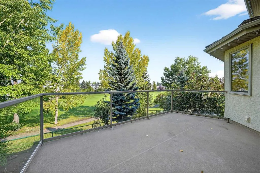 46 Valley Ponds Way NW