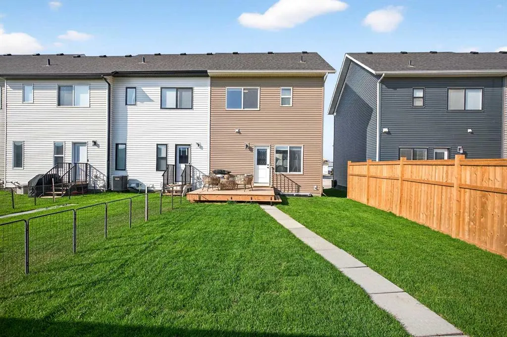 121 Ellen Close