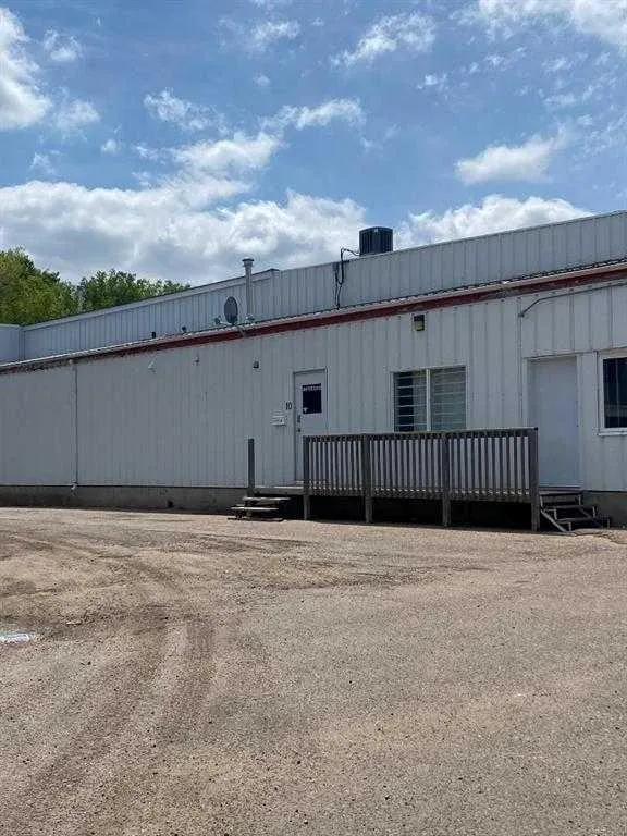 4720 50 Street, #Unit 9 & 10