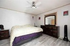 161 Grey Crescent