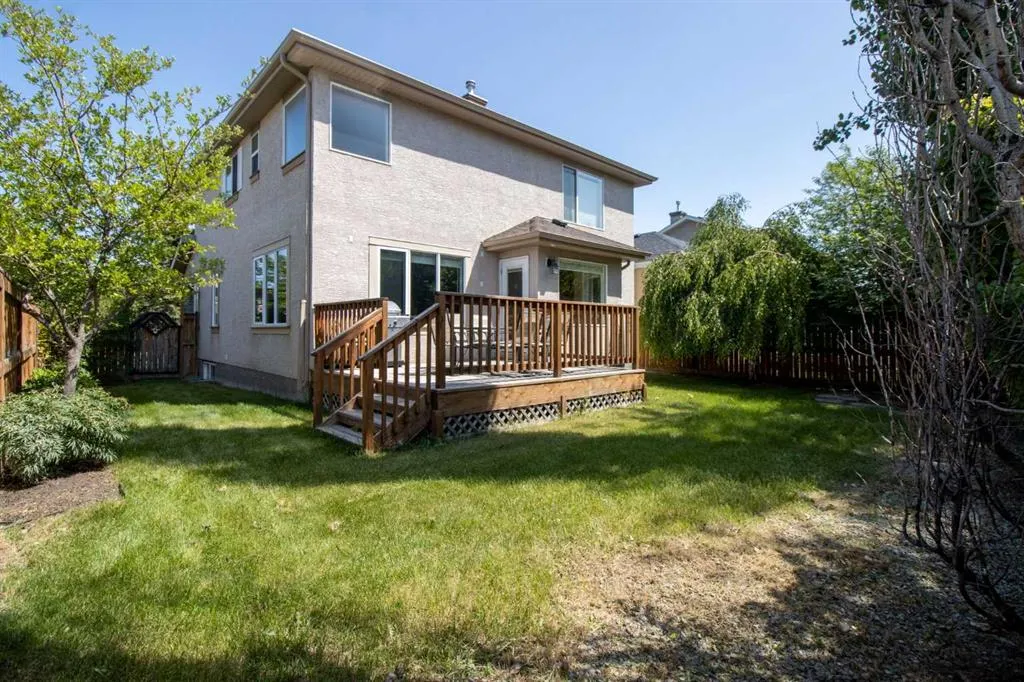 235 Everwillow Close SW