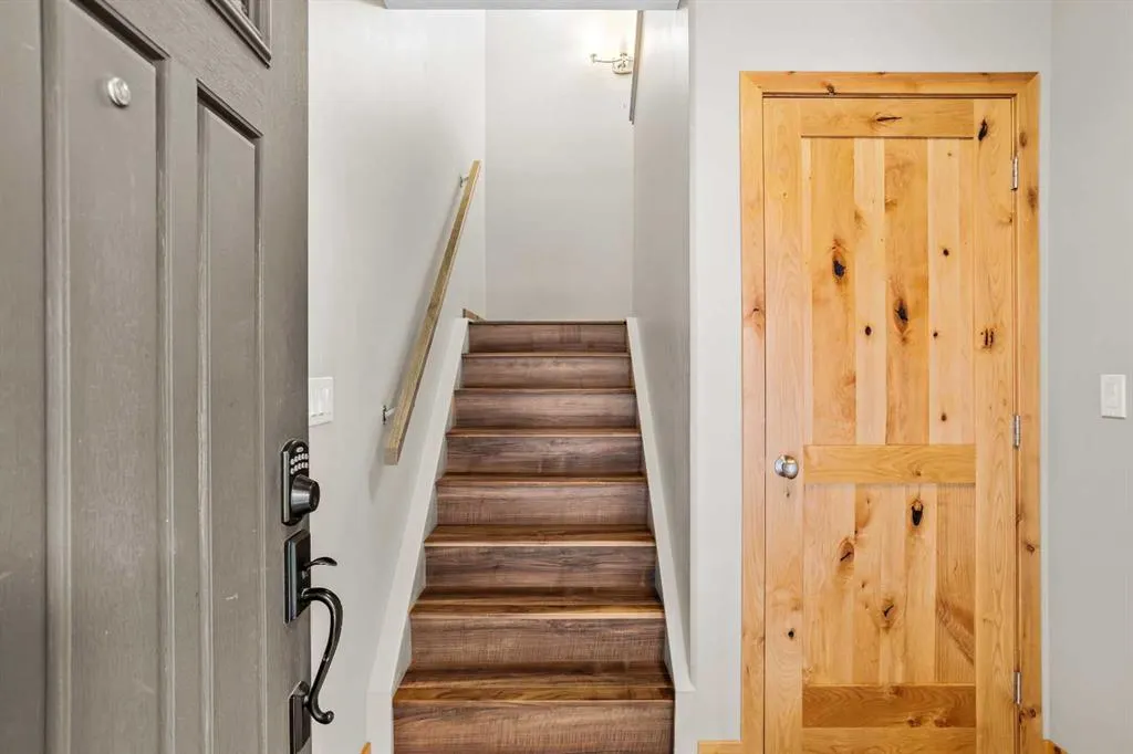 813 7th Street, #4
