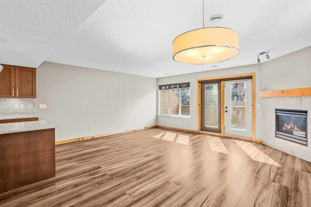813 7th Street, #4