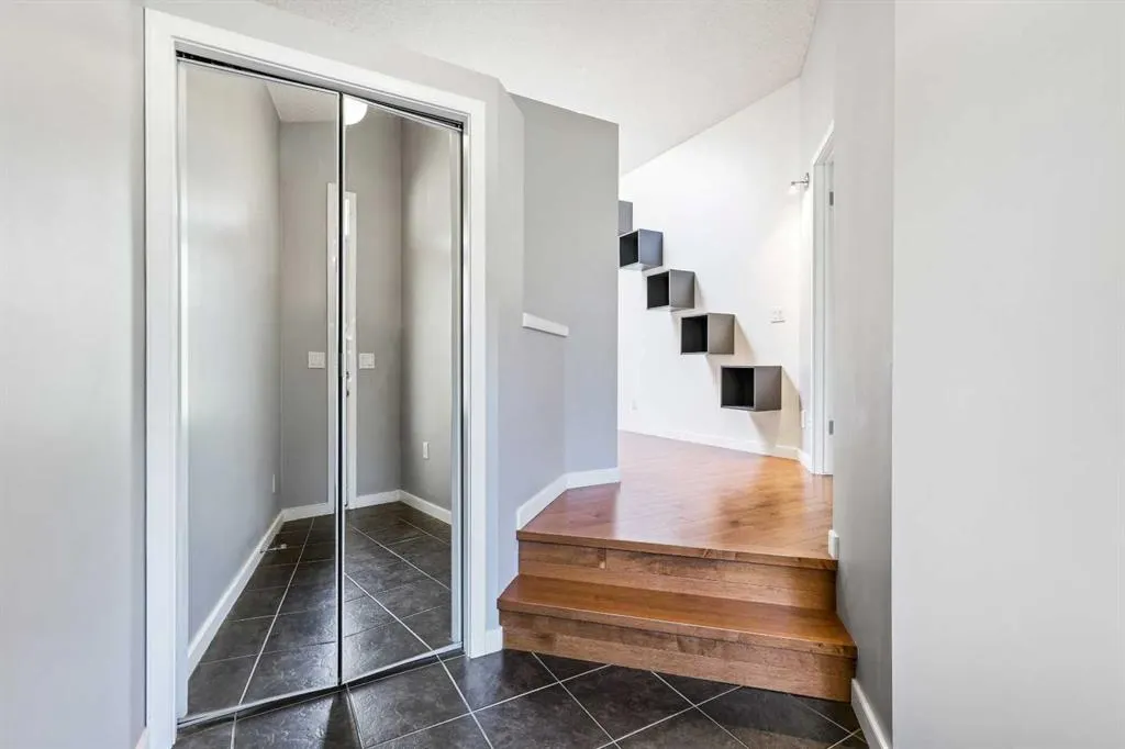 95 New Brighton Landing SE
