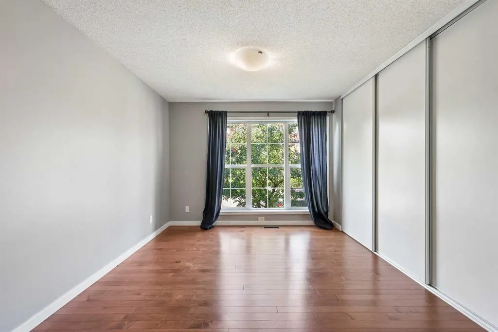 95 New Brighton Landing SE