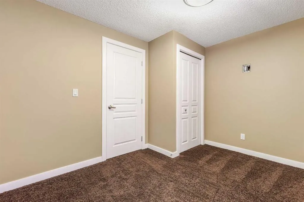 95 New Brighton Landing SE