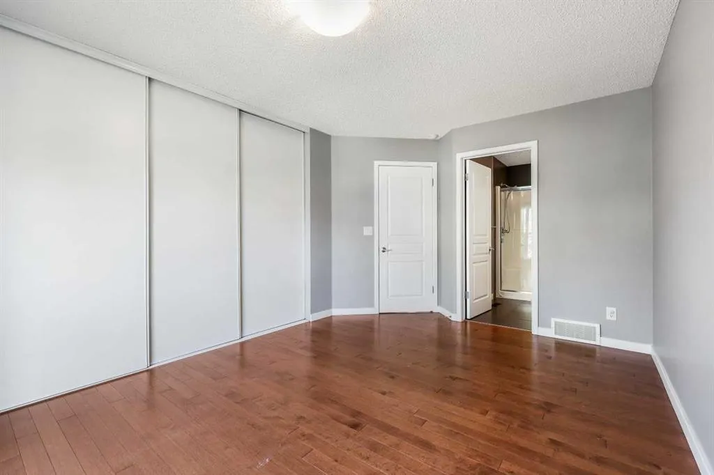 95 New Brighton Landing SE