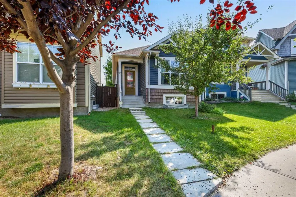 95 New Brighton Landing SE