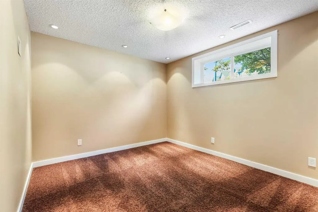 95 New Brighton Landing SE