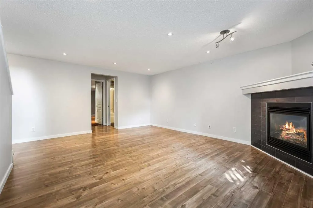 95 New Brighton Landing SE
