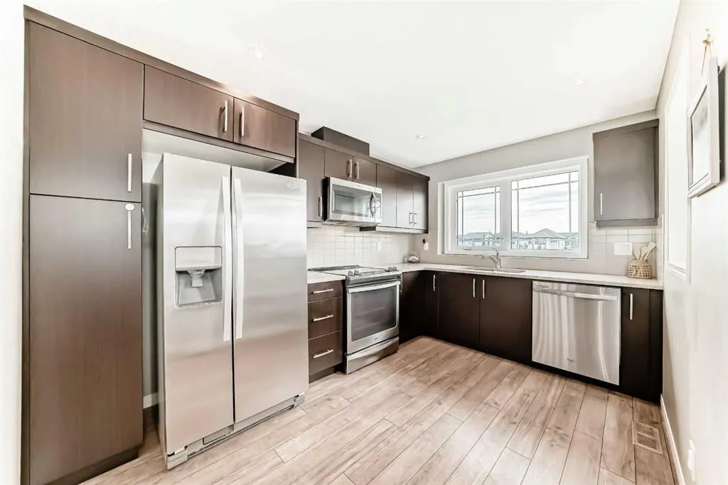 155 Windford Crescent SW