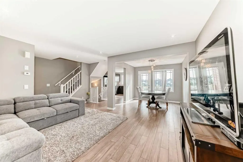 155 Windford Crescent SW