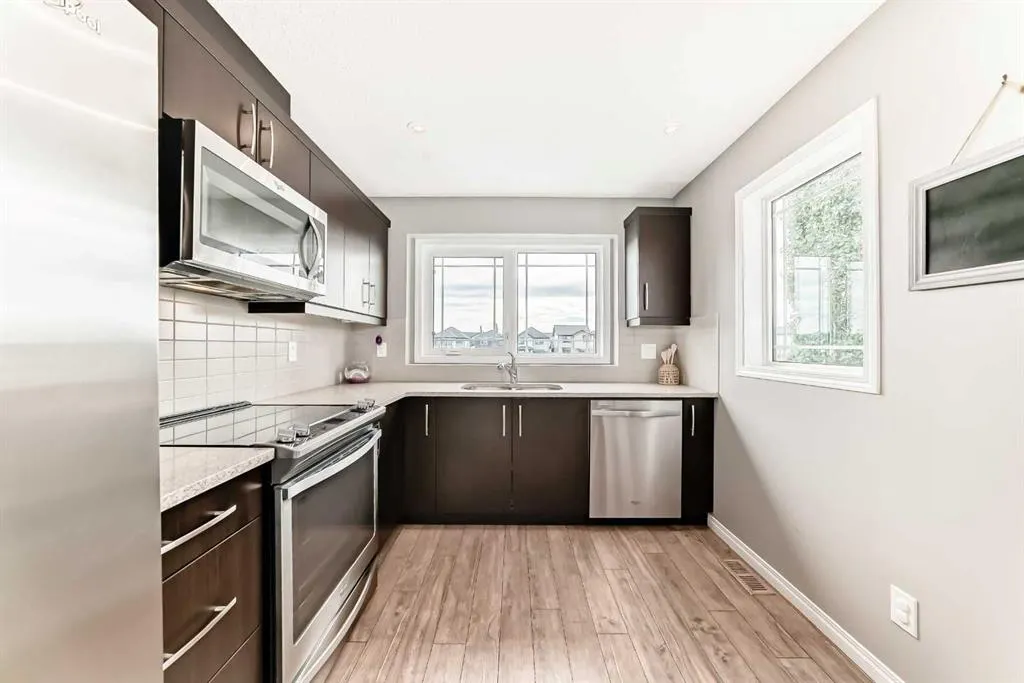 155 Windford Crescent SW