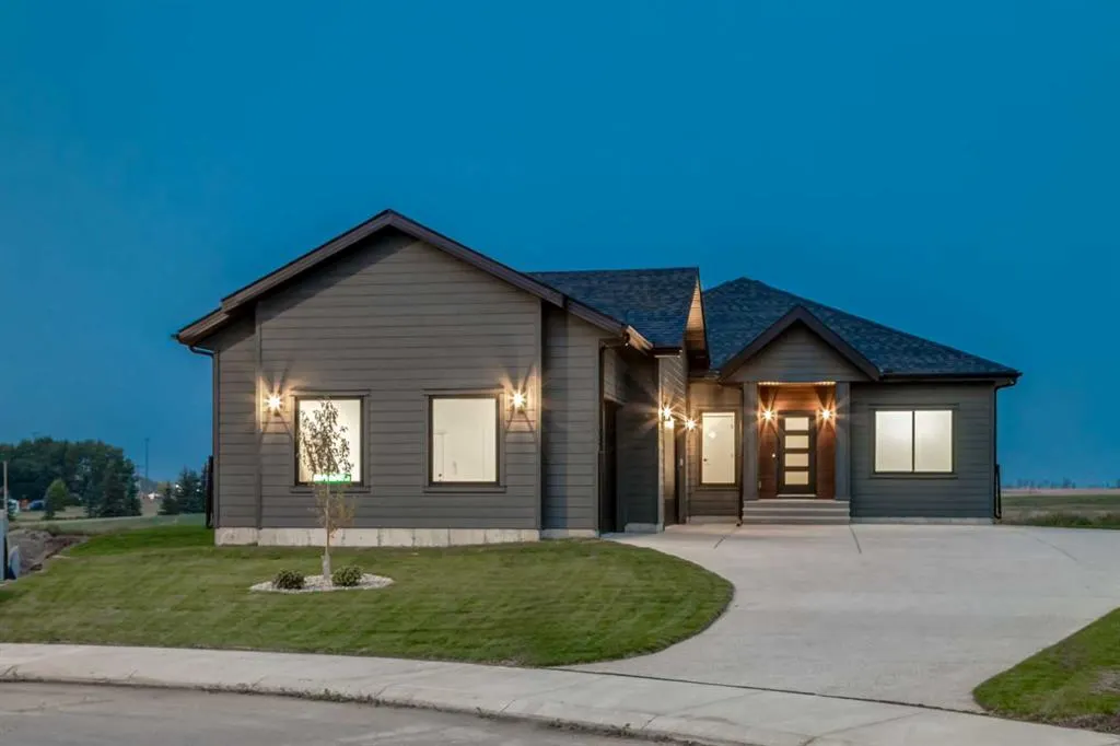 232 Red Tail Ridge SE